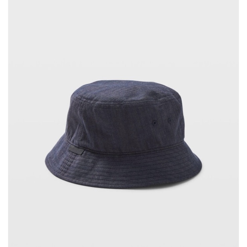 “Nwot” Club Monaco Bucket Hat